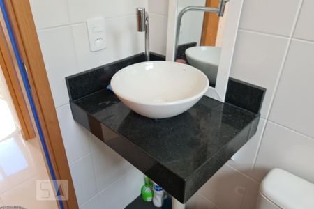 Apartamento para alugar com 43m², 2 quartos e 1 vagaDetalhe Banheiro