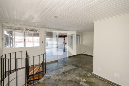 Apartamento à venda com 240m², 3 quartos e 1 vaga Apartamento à venda com 240m², 3 quartos e 1 vagaSala cobertura