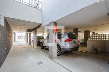 Apartamento à venda com 240m², 3 quartos e 1 vaga Apartamento à venda com 240m², 3 quartos e 1 vagaGaragem