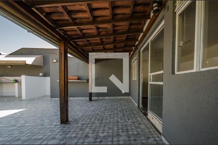 Apartamento à venda com 240m², 3 quartos e 1 vaga Apartamento à venda com 240m², 3 quartos e 1 vagaVaranda