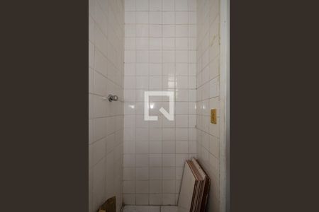 Apartamento à venda com 240m², 3 quartos e 1 vaga Apartamento à venda com 240m², 3 quartos e 1 vagaBanheiro de Serviço