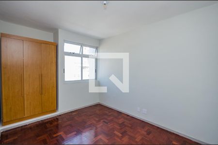 Apartamento à venda com 240m², 3 quartos e 1 vaga Apartamento à venda com 240m², 3 quartos e 1 vagaSuíte