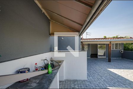 Apartamento à venda com 240m², 3 quartos e 1 vaga Apartamento à venda com 240m², 3 quartos e 1 vagaVaranda