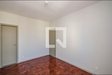 Apartamento à venda com 240m², 3 quartos e 1 vaga Apartamento à venda com 240m², 3 quartos e 1 vagaSuíte