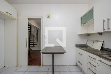 Apartamento à venda com 240m², 3 quartos e 1 vaga Apartamento à venda com 240m², 3 quartos e 1 vagaCozinha