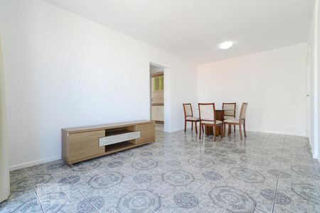 Apartamento para alugar com 65m², 2 quartos e 2 vagasSala