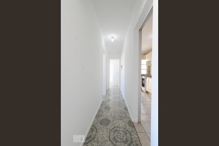 Apartamento para alugar com 65m², 2 quartos e 2 vagasCorredor do apartamento