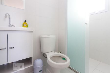 Banheiro de apartamento para alugar com 1 quarto, 30m² em Jardim Planalto, São Paulo