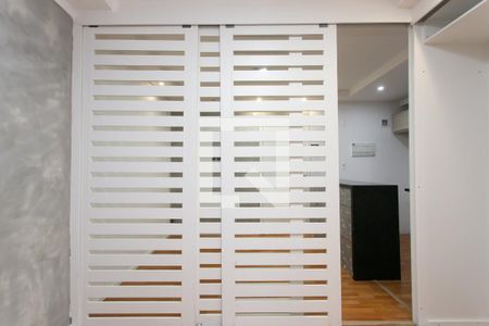 Quarto  de apartamento para alugar com 1 quarto, 32m² em Vila Campanela, São Paulo