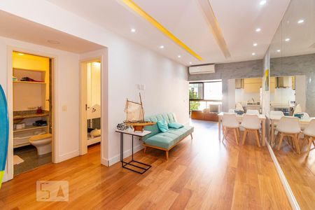 Sala de apartamento para alugar com 2 quartos, 78m² em Copacabana, Rio de Janeiro