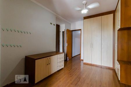 Casa para alugar com 100m², 3 quartos e 2 vagas Casa para alugar com 100m², 3 quartos e 2 vagasSuíte
