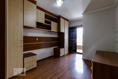 Casa para alugar com 100m², 3 quartos e 2 vagas Casa para alugar com 100m², 3 quartos e 2 vagasSuíte