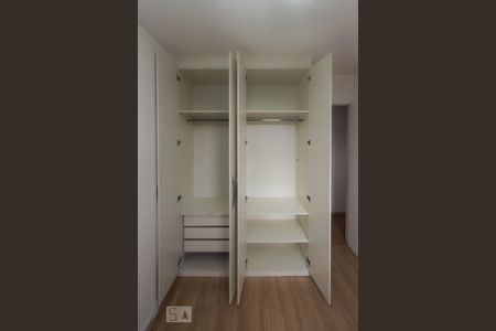 Apartamento para alugar com 54m², 2 quartos e 1 vagaQuarto