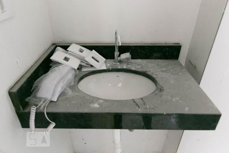 Apartamento à venda com 36m², 2 quartos e sem vaga Apartamento à venda com 36m², 2 quartos e sem vagaDetalhe banheiro