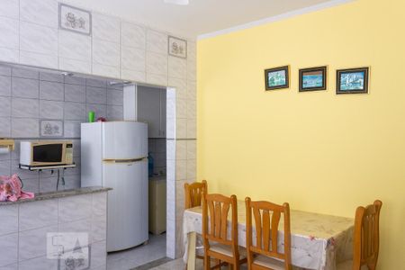Sala de apartamento para alugar com 1 quarto, 40m² em Guilhermina, Praia Grande