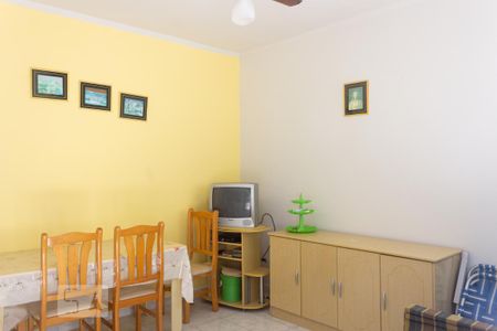 Sala de apartamento para alugar com 1 quarto, 40m² em Guilhermina, Praia Grande