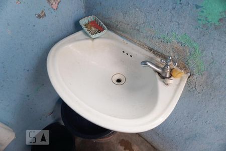 Casa à venda com 200m², 3 quartos e 2 vagasCasa 1 - Banheiro