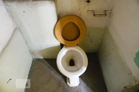 Casa à venda com 200m², 3 quartos e 2 vagasCasa 2 - Banheiro