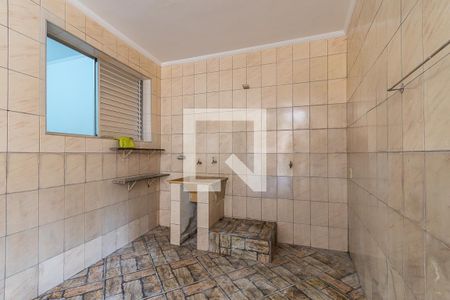 Casa à venda com 119m², 2 quartos e 1 vagaÁrea de serviço 
