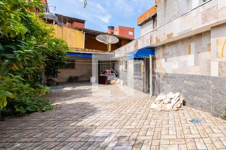 Casa à venda com 119m², 2 quartos e 1 vagaQuintal 