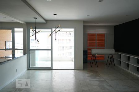 Sala de apartamento à venda com 3 quartos, 157m² em Vila Anastácio, São Paulo