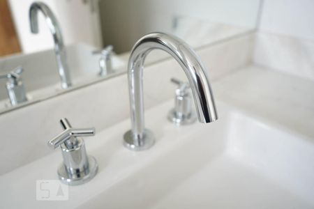 Apartamento à venda com 157m², 3 quartos e 3 vagasBanheiro da Suíte 2