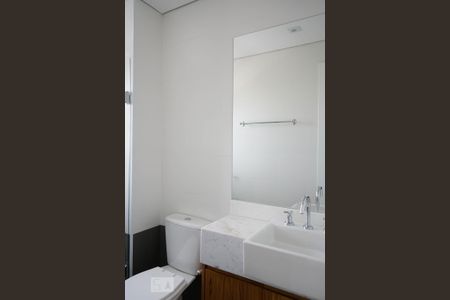 Apartamento à venda com 157m², 3 quartos e 3 vagasBanheiro da Suíte 2