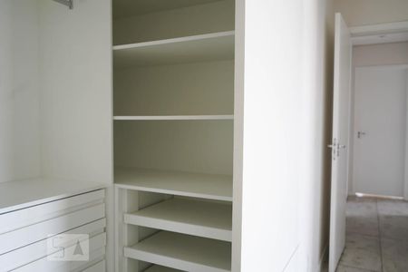 Apartamento à venda com 157m², 3 quartos e 3 vagasSuíte 1