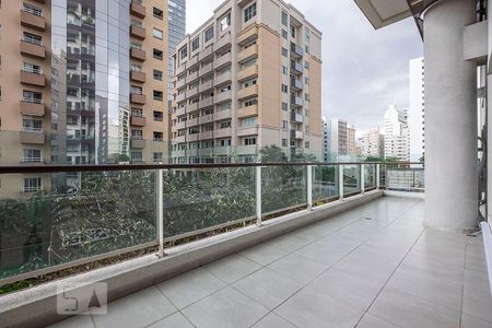 Apartamento à venda com 120m², 2 quartos e 2 vagasSuíte 1 - Varanda