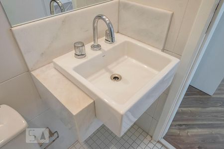 Apartamento à venda com 120m², 2 quartos e 2 vagasSuíte 2 - Banheiro