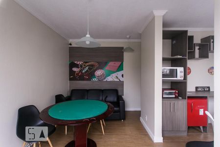 Apartamento para alugar com 47m², 2 quartos e 1 vaga Apartamento para alugar com 47m², 2 quartos e 1 vagaÁrea comum - sala de jogos