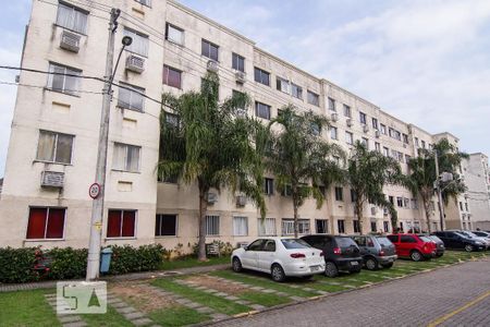 Apartamento para alugar com 47m², 2 quartos e 1 vaga Apartamento para alugar com 47m², 2 quartos e 1 vagaFachada