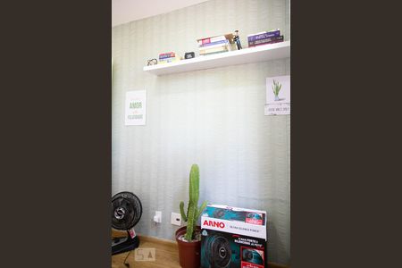 Quarto 1 de apartamento para alugar com 2 quartos, 47m² em Vargem Pequena, Rio de Janeiro