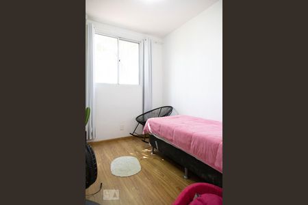 Quarto 1 de apartamento para alugar com 2 quartos, 47m² em Vargem Pequena, Rio de Janeiro