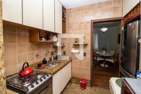 Cozinha de apartamento à venda com 3 quartos, 90m² em Centro, Belo Horizonte