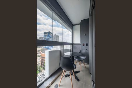 Studio - Varanda de kitnet/studio para alugar com 1 quarto, 20m² em Pinheiros, São Paulo