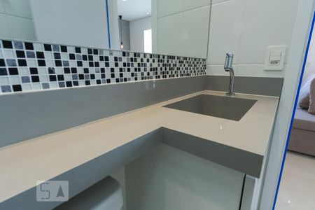 Apartamento para alugar com 70m², 2 quartos e 2 vagas Apartamento para alugar com 70m², 2 quartos e 2 vagasBanheiro social