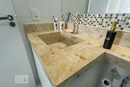 Apartamento para alugar com 70m², 2 quartos e 2 vagas Apartamento para alugar com 70m², 2 quartos e 2 vagasBanheiro da suíte