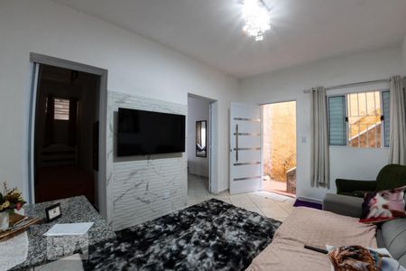 Casa à venda com 6 quartos, 200m² em Jardim Record, São Paulo