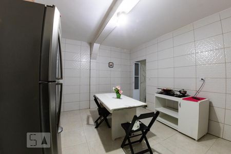 Casa à venda com 6 quartos, 200m² em Jardim Record, São Paulo