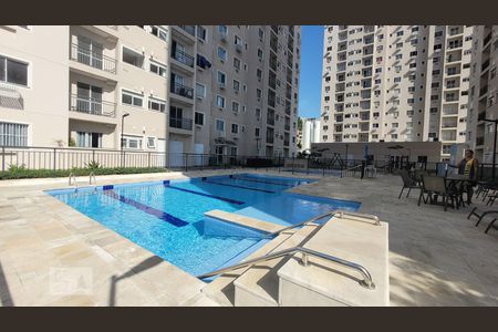 Apartamento para alugar com 60m², 2 quartos e 1 vagaÁrea comum - Piscina