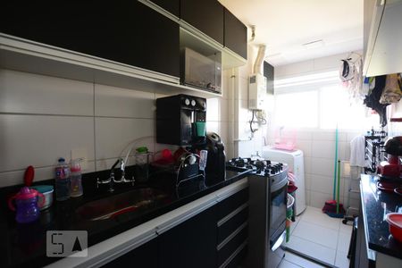 Apartamento para alugar com 60m², 2 quartos e 1 vagaCozinha e Área de Se