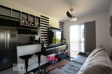 Sala de apartamento para alugar com 2 quartos, 60m² em Parada de Lucas, Rio de Janeiro