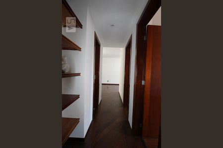 Corredor de apartamento à venda com 3 quartos, 100m² em Bosque, Campinas