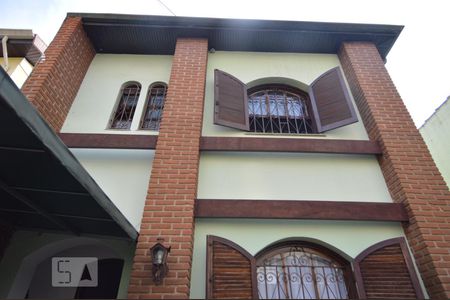 Casa à venda com 320m², 5 quartos e 3 vagasFachada