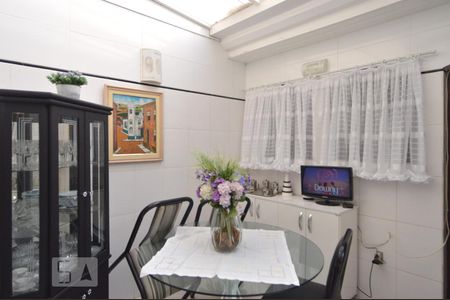 Casa à venda com 320m², 5 quartos e 3 vagasCopa ou sala de café