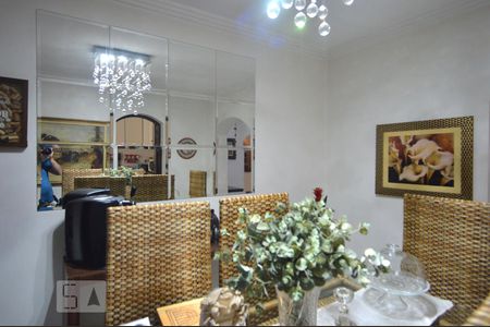 Casa à venda com 320m², 5 quartos e 3 vagasSala de jantar