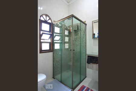 Casa à venda com 320m², 5 quartos e 3 vagasBanheiro da suite 3