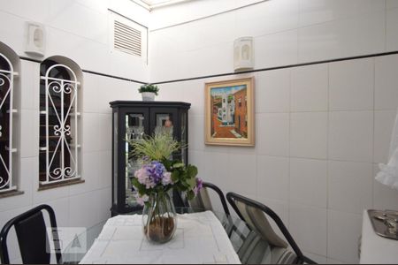 Casa à venda com 320m², 5 quartos e 3 vagasCopa ou sala de café