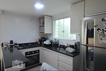 Casa à venda com 320m², 5 quartos e 3 vagasCozinha 2 americana